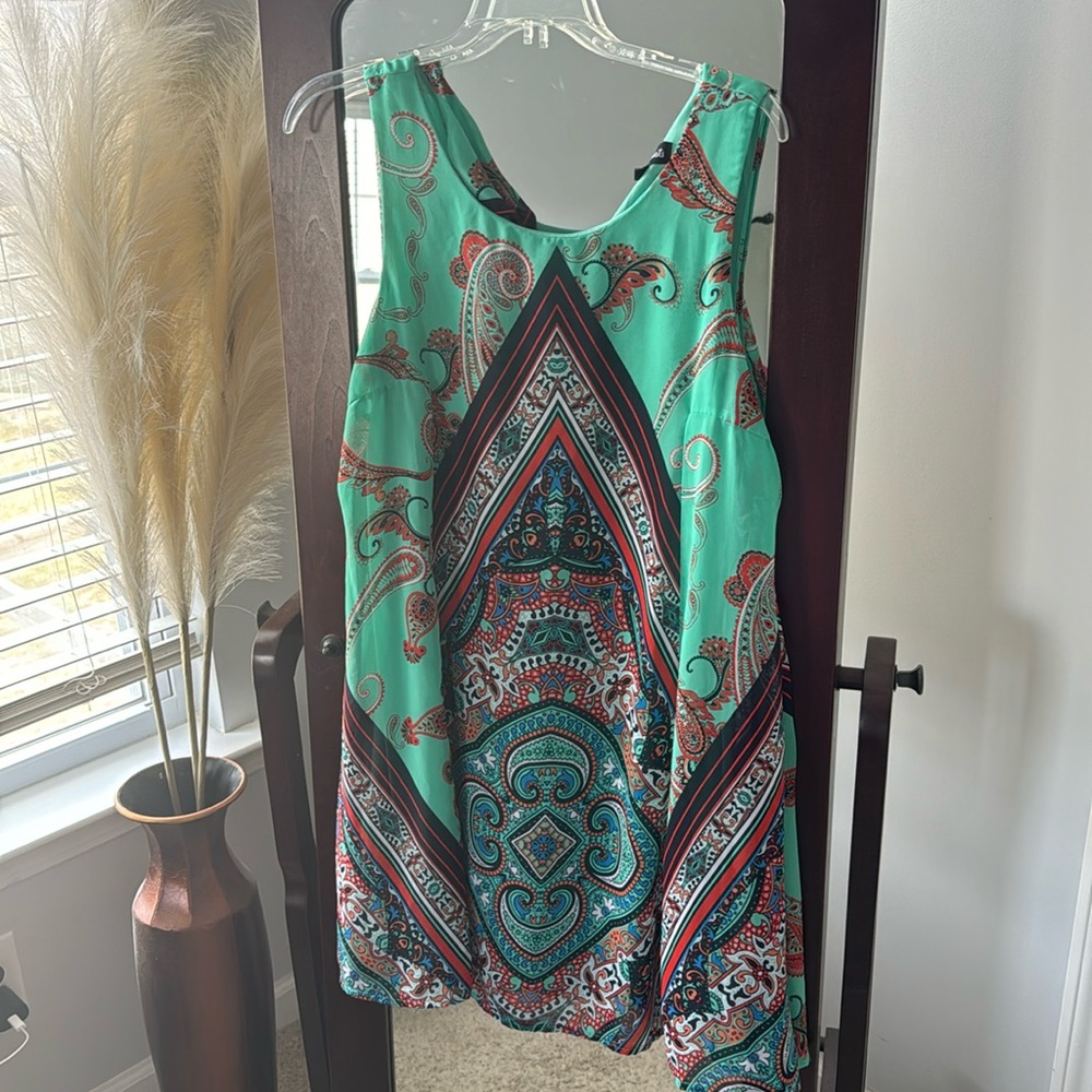 Junior’s Swing Dress (L)
